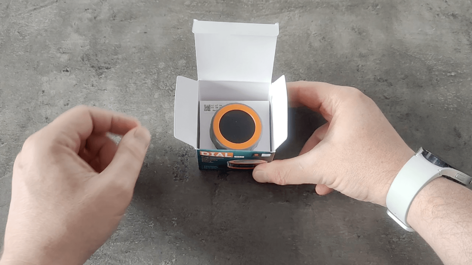 M5Stack Dial déballé